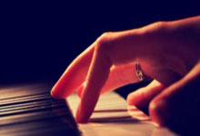 B国际体育：[国际足球]头球“戴帽” 巴西战胜厄瓜多尔.